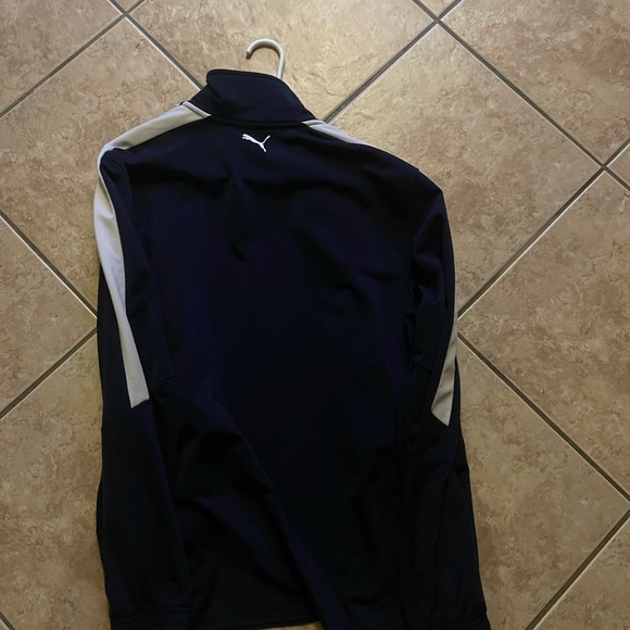 Puma zip up jacket - Picture 3 of 3